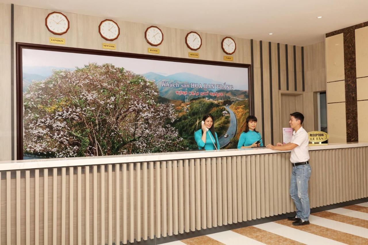 Khách Sạn Hoa Ban Trắng Son La Esterno foto