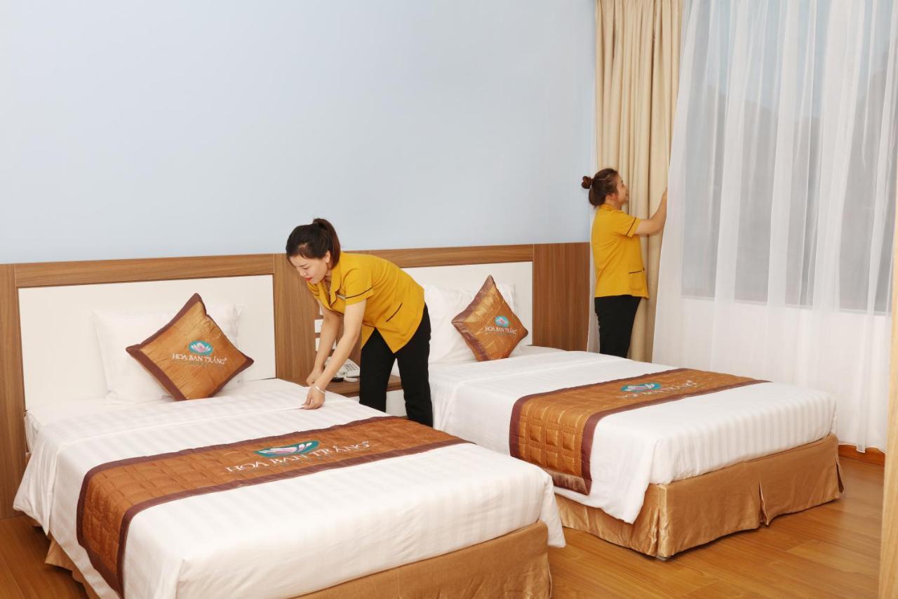 Khách Sạn Hoa Ban Trắng Son La Esterno foto