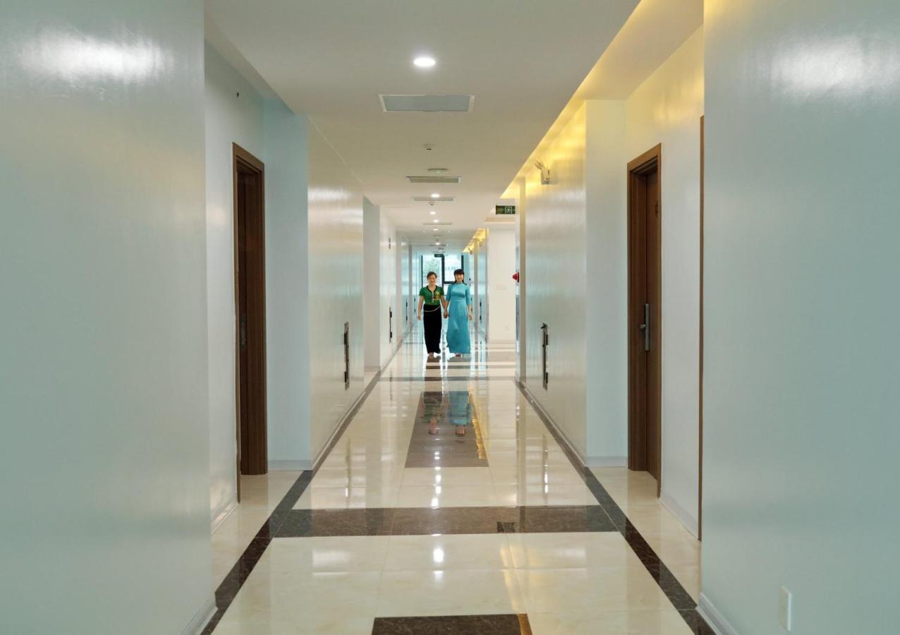 Khách Sạn Hoa Ban Trắng Son La Esterno foto