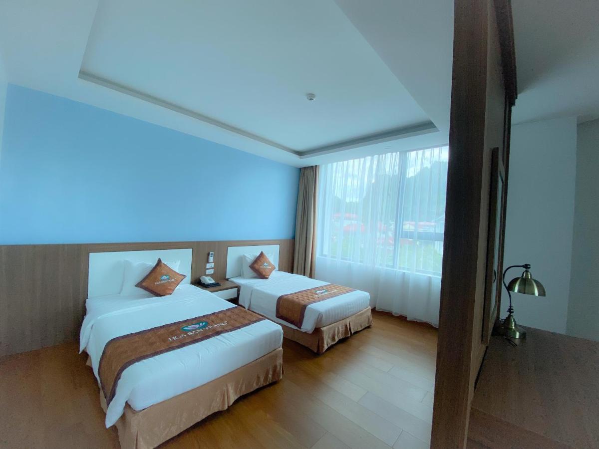 Khách Sạn Hoa Ban Trắng Son La Esterno foto