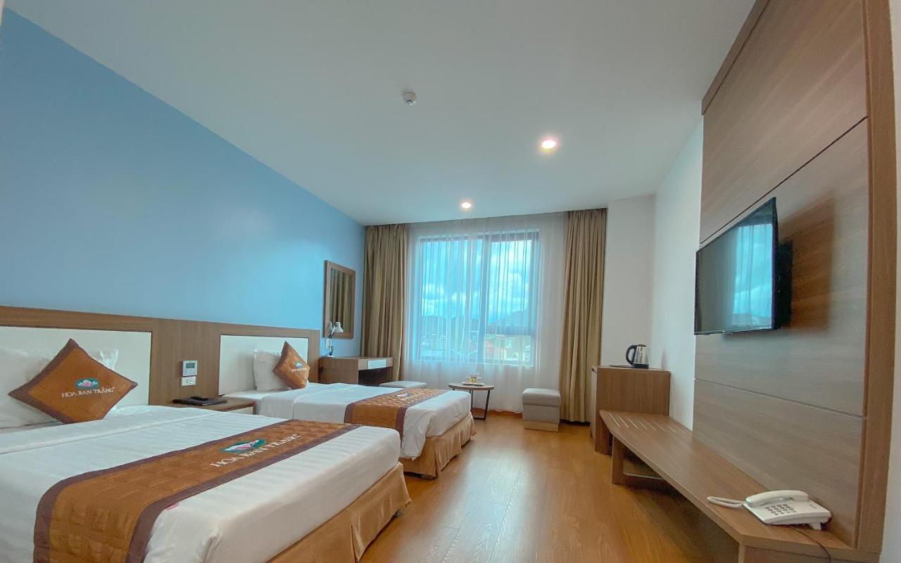 Khách Sạn Hoa Ban Trắng Son La Esterno foto