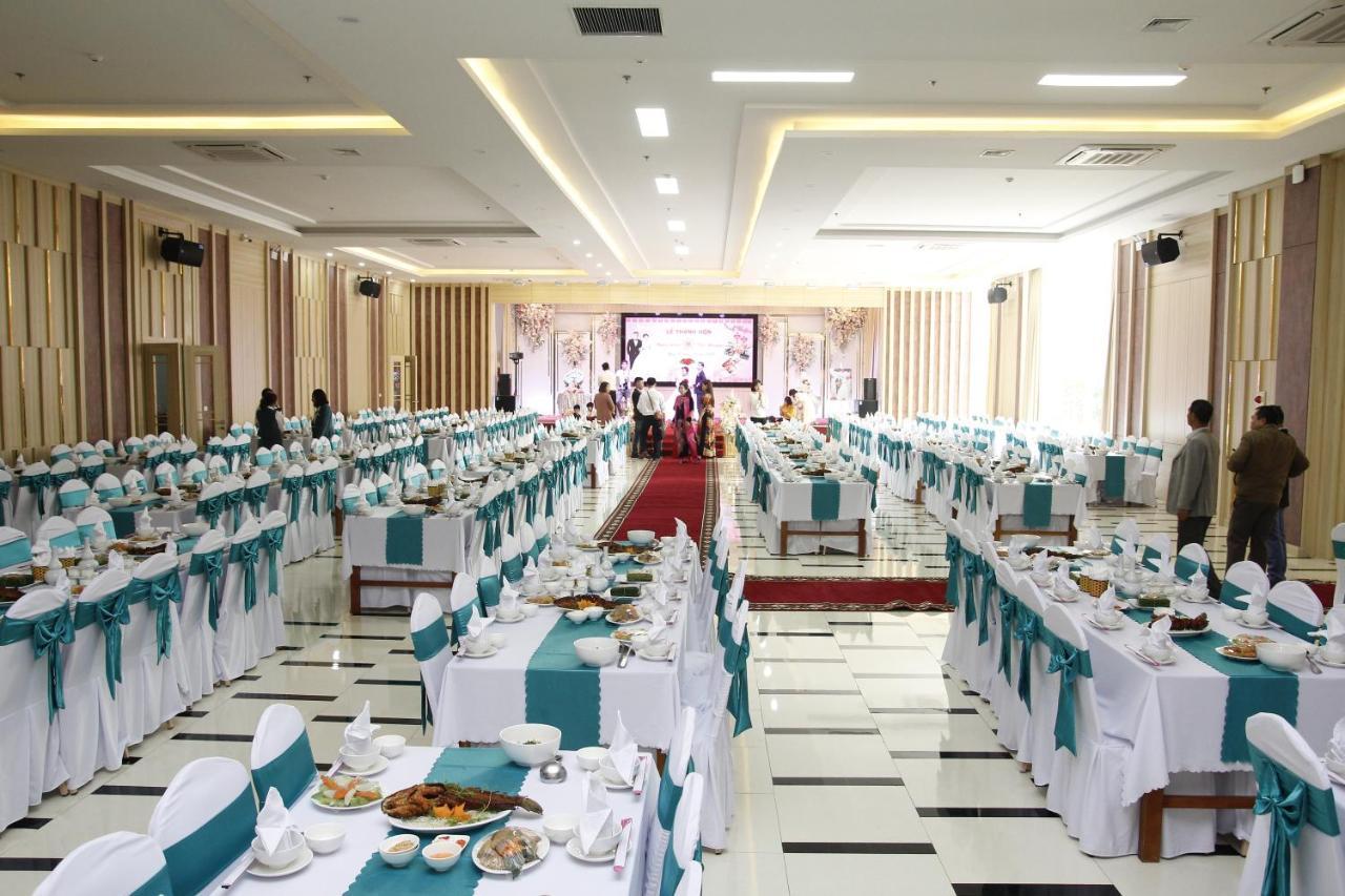 Khách Sạn Hoa Ban Trắng Son La Esterno foto